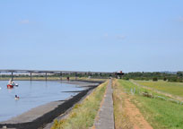 Small photograph of Canvey Island
Click on the image to enlarge