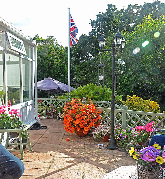 Anne and Terry Barber's open garden, 2014
Click the picture to move on.
Photo by Mark Wood