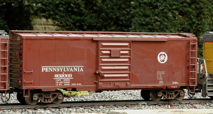 Photo of a MTH 1:32 scale model PRR boxcar