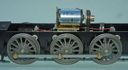 Link to a larger photo of a J94 model locomotive