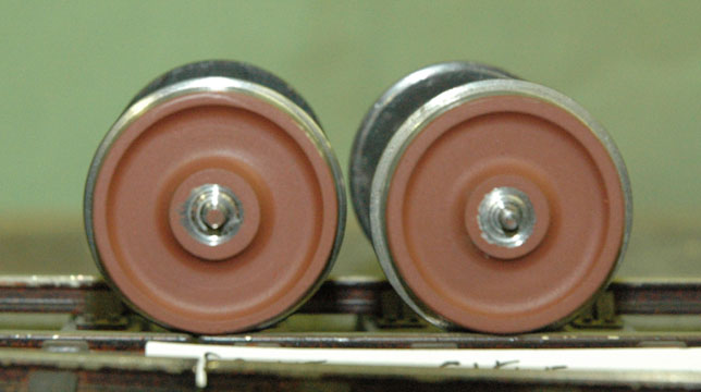 Photo of wheels with scale and with fine flanges