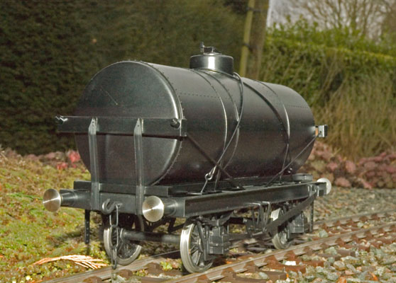 Tank wagon rewheeled with scale wheels